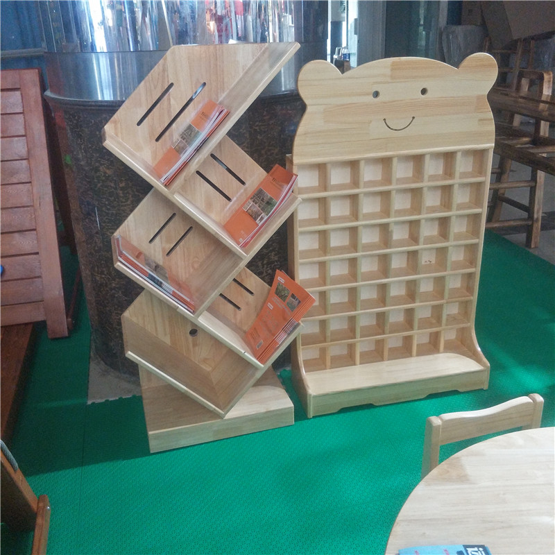 郑州U8国际课桌椅
厂家
